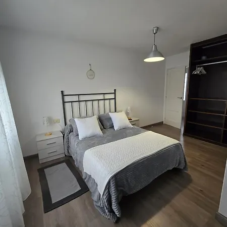 Spacious With Sea View In O Grove, 110 M² 公寓