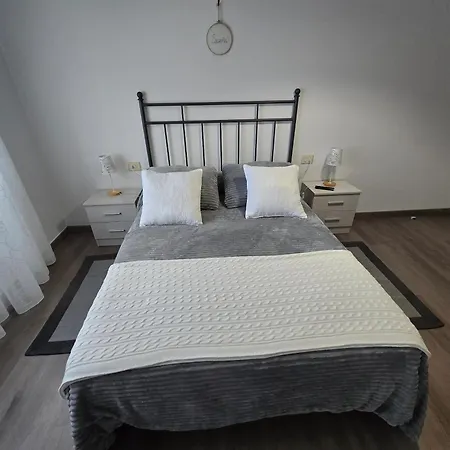 公寓 Spacious With Sea View In O Grove, 110 M² *