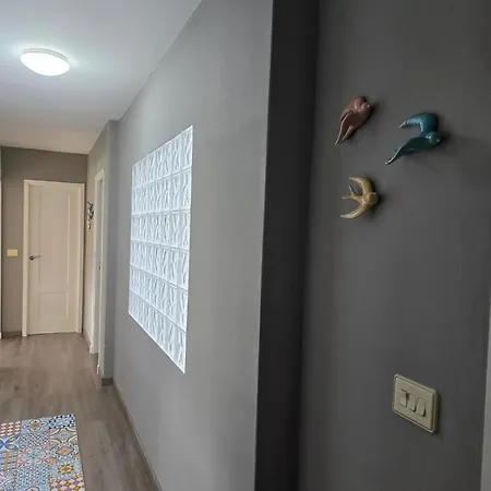 Spacious With Sea View In O Grove, 110 M² * 格罗韦