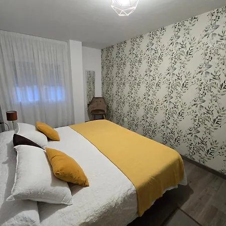 公寓 Spacious With Sea View In O Grove, 110 M² 格罗韦