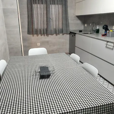 Spacious With Sea View In O Grove, 110 M² 格罗韦