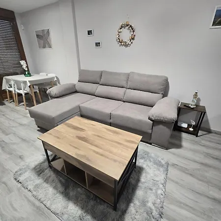 Spacious With Sea View In O Grove, 110 M² O Grove