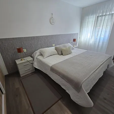 Spacious With Sea View In O Grove, 110 M² Appartamento *