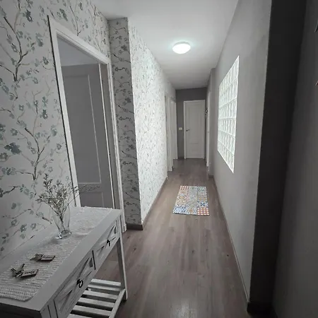 Appartamento Spacious With Sea View In O Grove, 110 M² O Grove