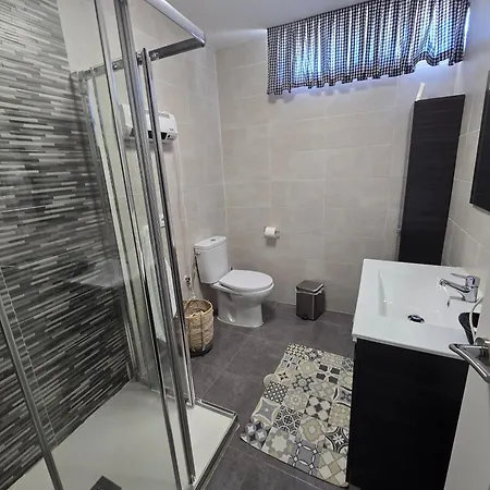 Spacious With Sea View In O Grove, 110 M² Appartamento *